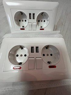 Двойная розетка с выключателями и с двумя USB портами для зарядки белый пластик. 1765405162 фото