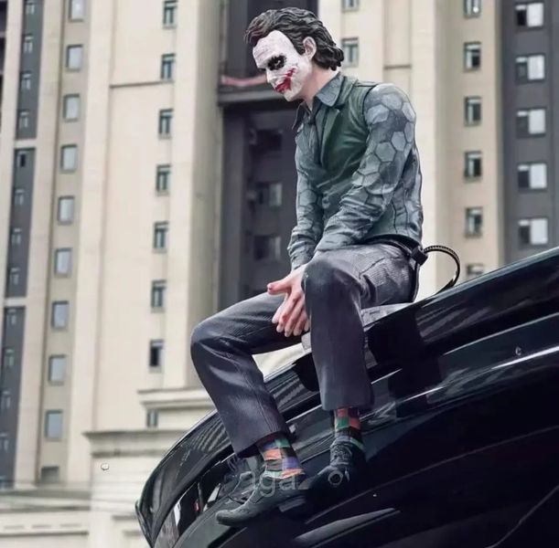 Фигурка Джокера на авто "Joker Legend" 24&times;12 см с креплением 19807798721 фото